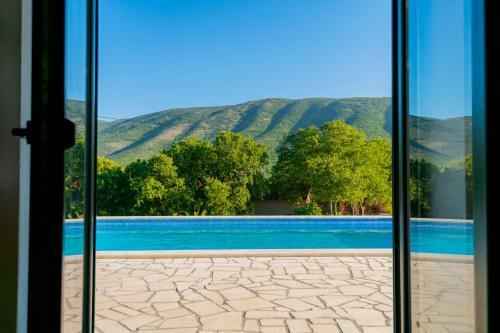 Stone Villa Rafael