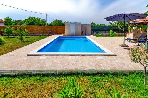Sunny House