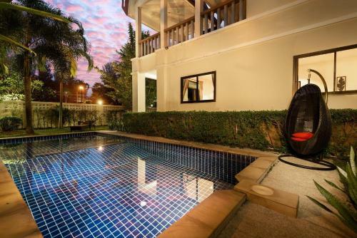 Private Pool Villa Close To Beach