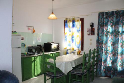 Anastazia's Seaside Apartments