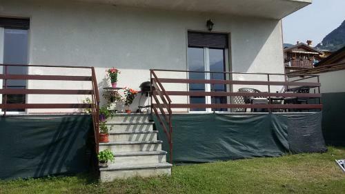 Sissi House Flowers