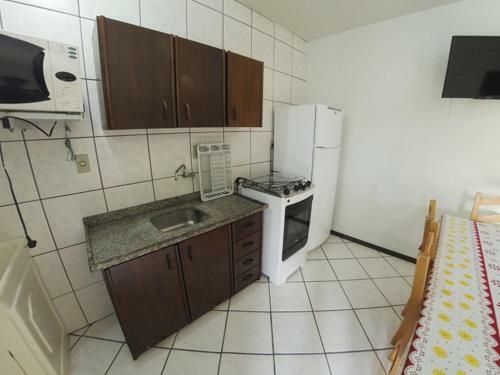 Apartamento Aptos Quadra Mar Bombas