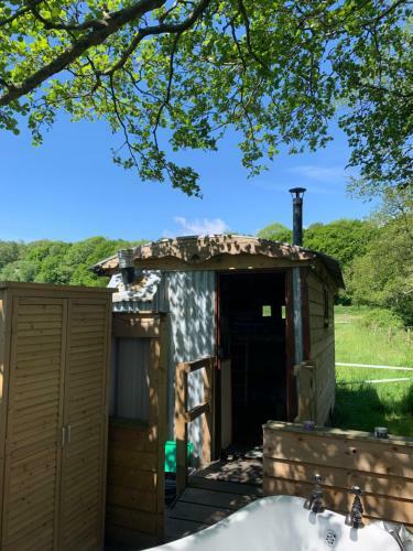 Glamping In Traditional Huts