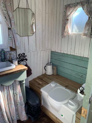 Glamping In Traditional Huts