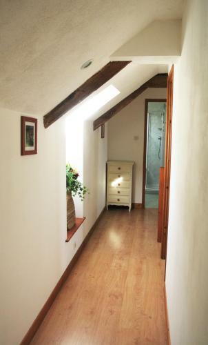 Mimosa Cottage