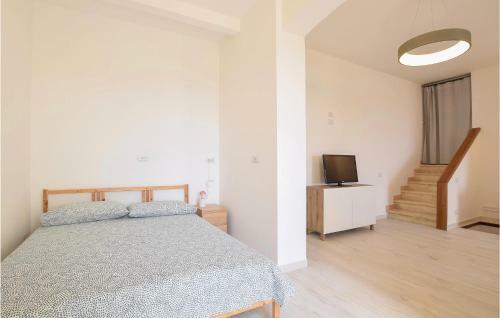 Amazing Home In Bargecchia With Wifi