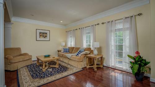 Villa Great Location With 2 King Beds 2 Queen Beds