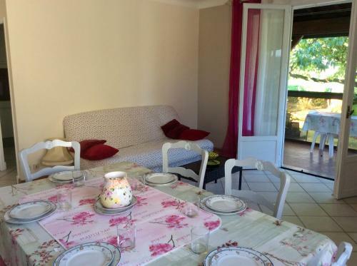 Maison Avec V�randa Proche Du Centre Ville