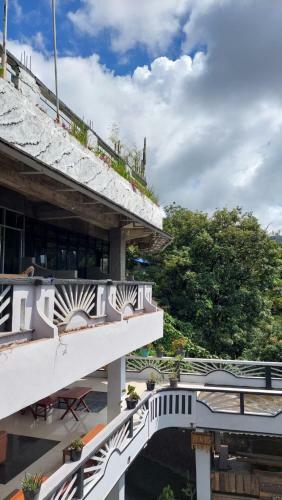 3 Berastagi Hotel
