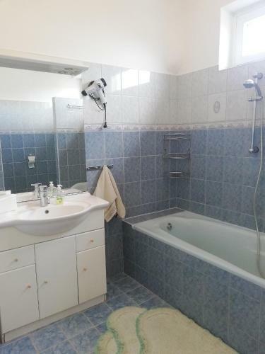 Apartamento �gi Vend�gh�z