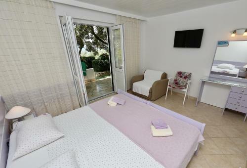 Hostal Ribi?i? Guesthouse