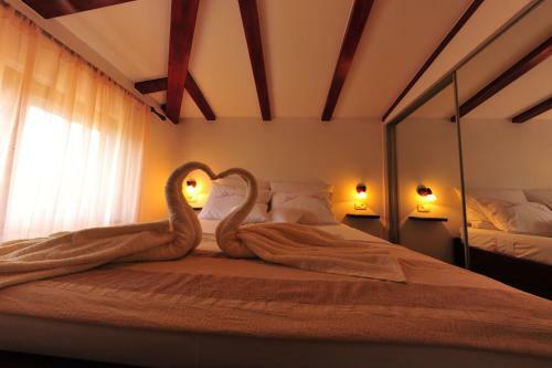 Apartamento Alba ****apartment With Heated Swimming Pool
