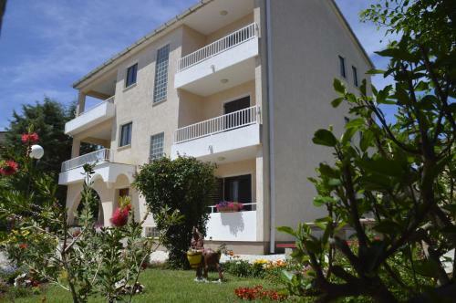 Apartment Lidija