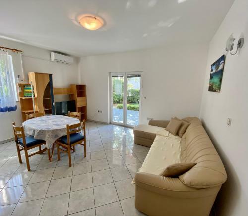 Apartments Malinska - Apartment 1