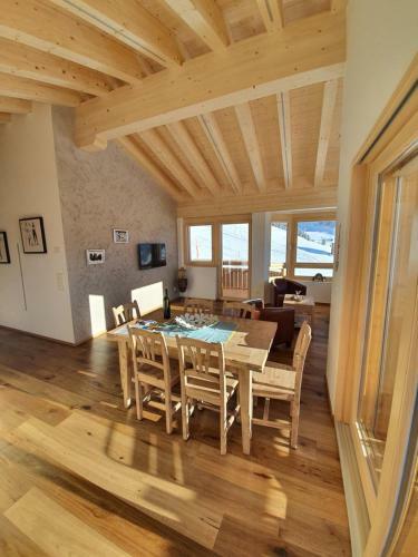 Apartamento Alpen-park Dachwohnung Ost