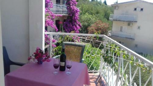 Hostal Vila Kamena 49
