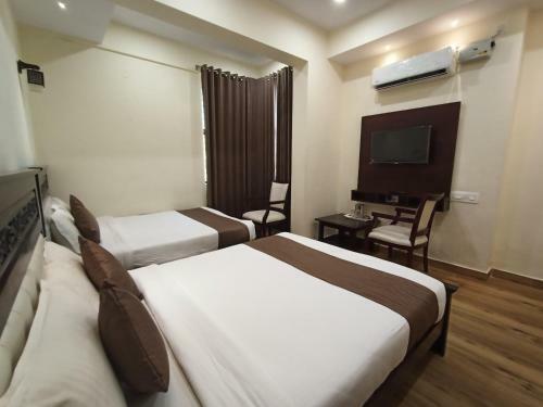 Hotel Adh Sak Royal Residency