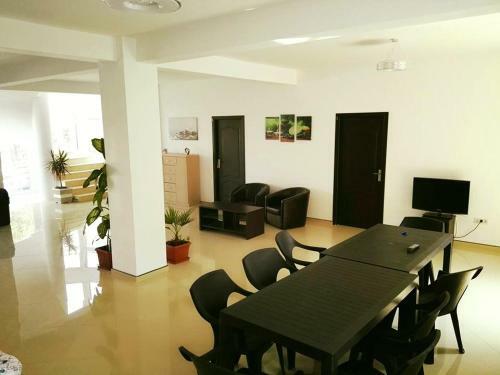 Hostal Pensiunea Smarald
