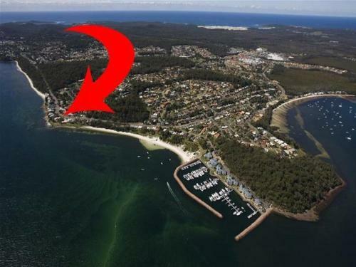 Waterfront Location - 2 Bed Apartment In Corlette, Port Stephens - Sleeps 4