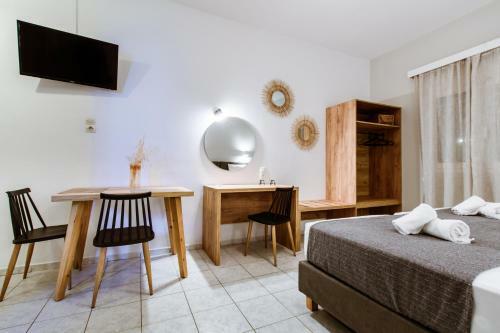 Koulouris Apartments & Studios