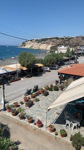 Sindonia Beach Apartment's
