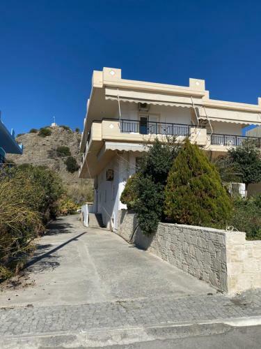 Sindonia Beach Apartment's