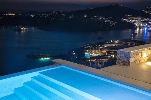 Hostal V&v Guest House - Luxury Suites