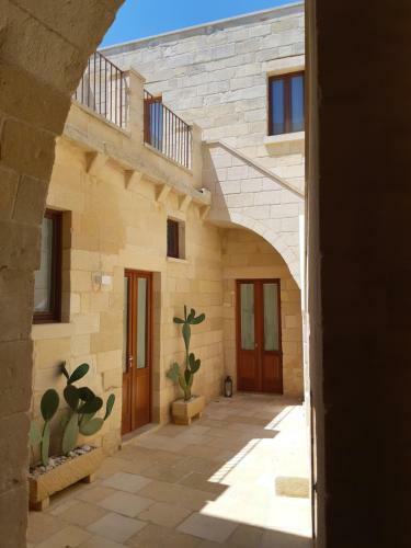 Hostal Corte Kal�nora