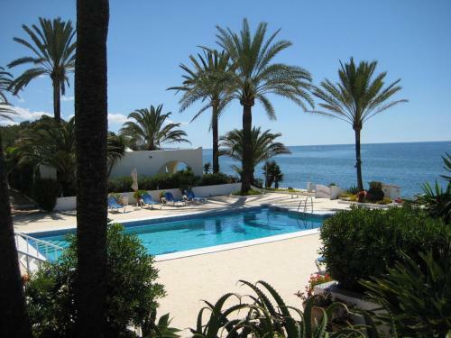 Oasis Club Beach Villa