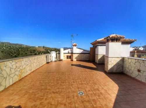 Casa Amplia Con Terraza En La Vi�uela