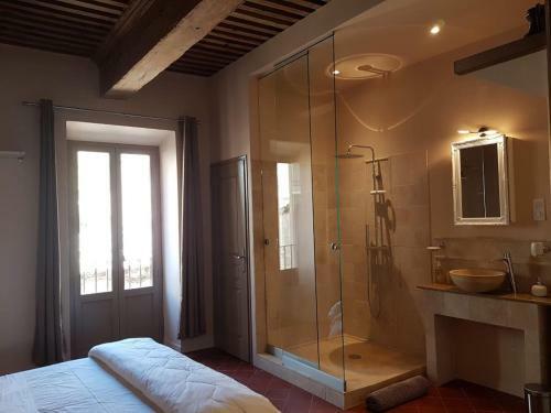 Hostal La Maison Comte, Uz�s