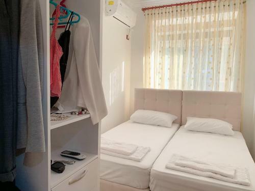 3 Room Apartment In City Center