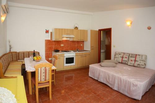 Apartments Vitis