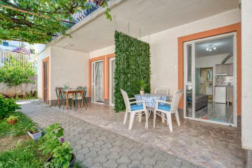 Hostal Radevic Apartments