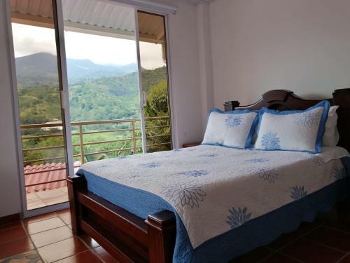 Caba�a Campestre Santa Helena