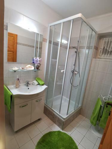 Farkas Apartman Rezi