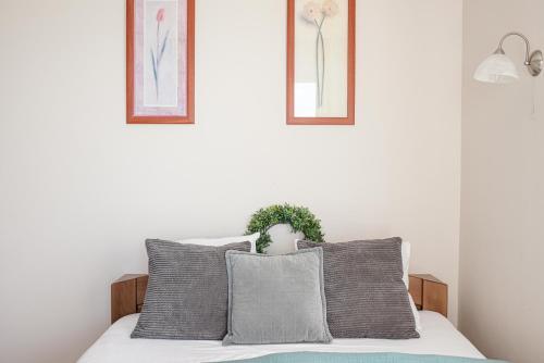 Lakeside Family Apartment