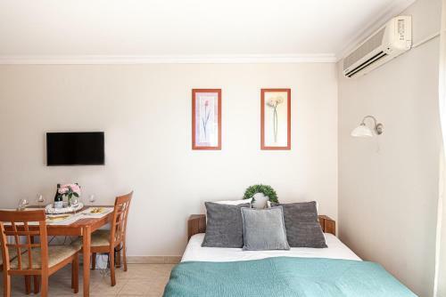 Lakeside Family Apartment