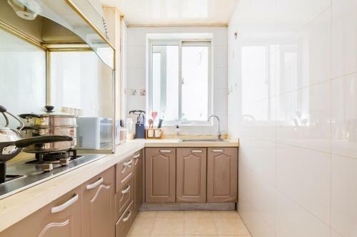 Hotel Qingdao Shinan�wusi Square
