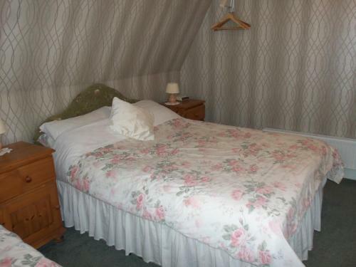 Hostal The Harbour Room Only