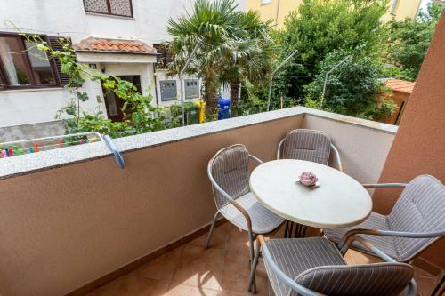 Santima Apartments