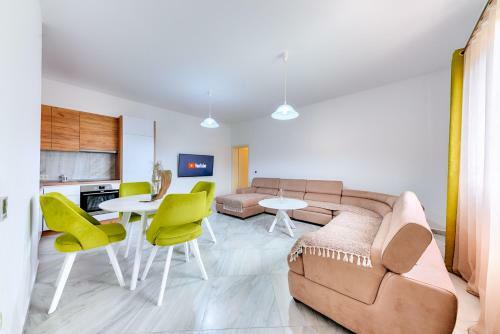 Apartamento Villa Nevena W/ Shared Pool & Forest View