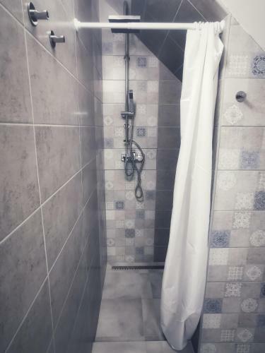 Anita Apartman