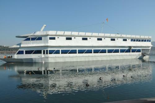 Hotel Brod Panini Veles