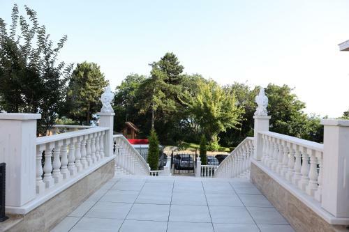 Valencia Gardens Luxury Apartments