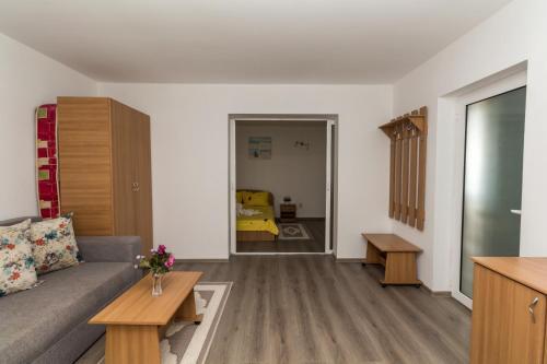 Hostal Zambilelor 3