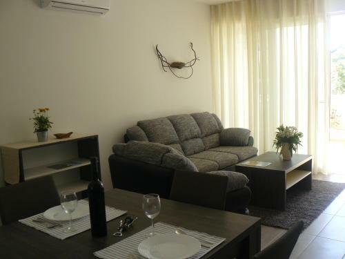 Apartamento Our Nest Accommodation