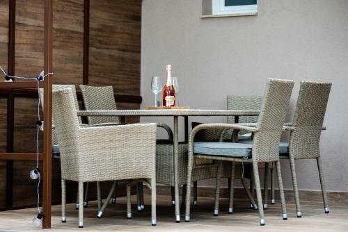 Part Apartman Si�fok - A - Priv�t V�zparttal