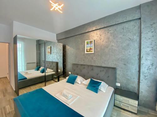 Mamaia North Apartments