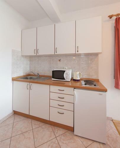 Apartments Ivo